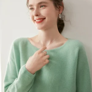 Versatile cashmere sweater, women's pullover top,loose-fit knitwear lazy style seamless crew neck new arrivals boat neck