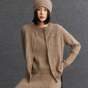 Cashmere Wool Cardigan Winter Casual Anti-Wrinkle Knitwear Ladies Solid Color European Sweater